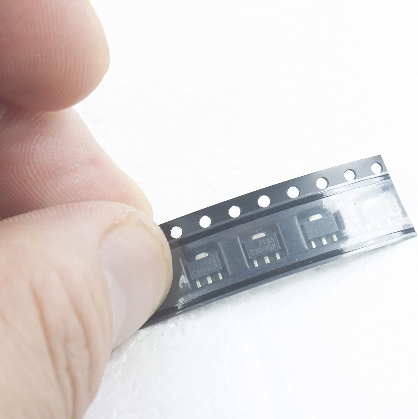 flashtree 5pcs AMC7135 SOT89 Triode Driver chip